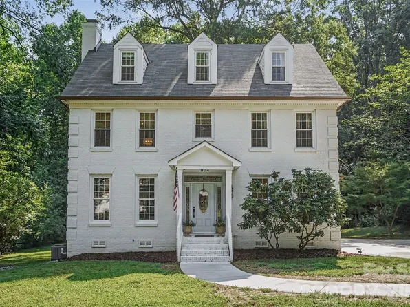 7024 Rothmore St, Charlotte, NC 28215