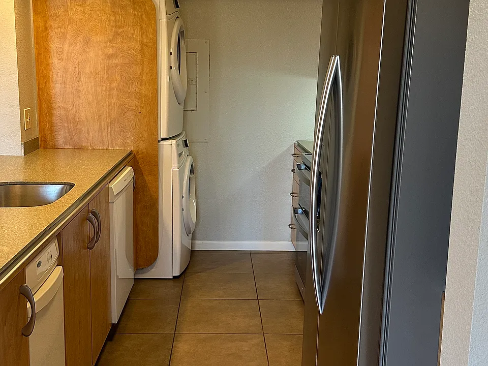 washer and dryer included