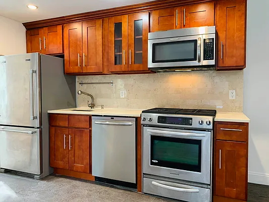 Rented by JB Mac Real Estate Inc. | media 9