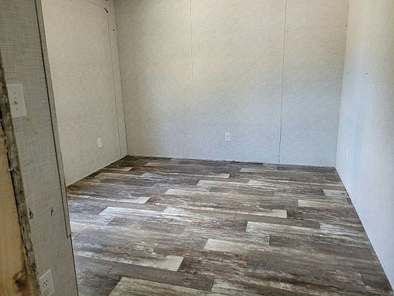 5th image of 4502 Summersun Ct #550