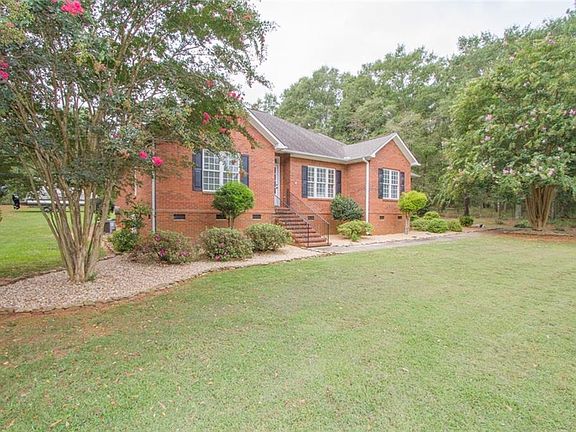 2nd image of 116 Creekwalk Dr