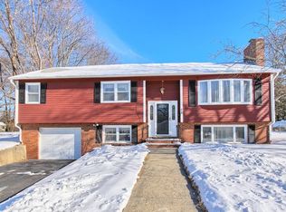 52 Cochrane Cir, Methuen, MA 01844
