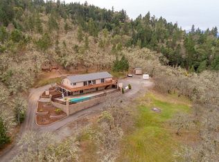 250 Andesite Dr, Jacksonville, OR 97530