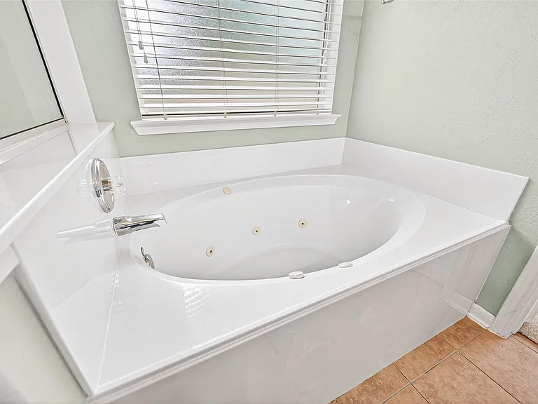 24822 Diamond Run Ct — Photo 40