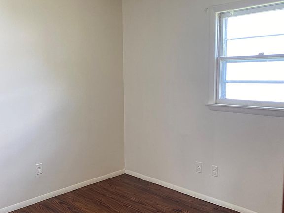 5th image of 4017 Whittier Dr