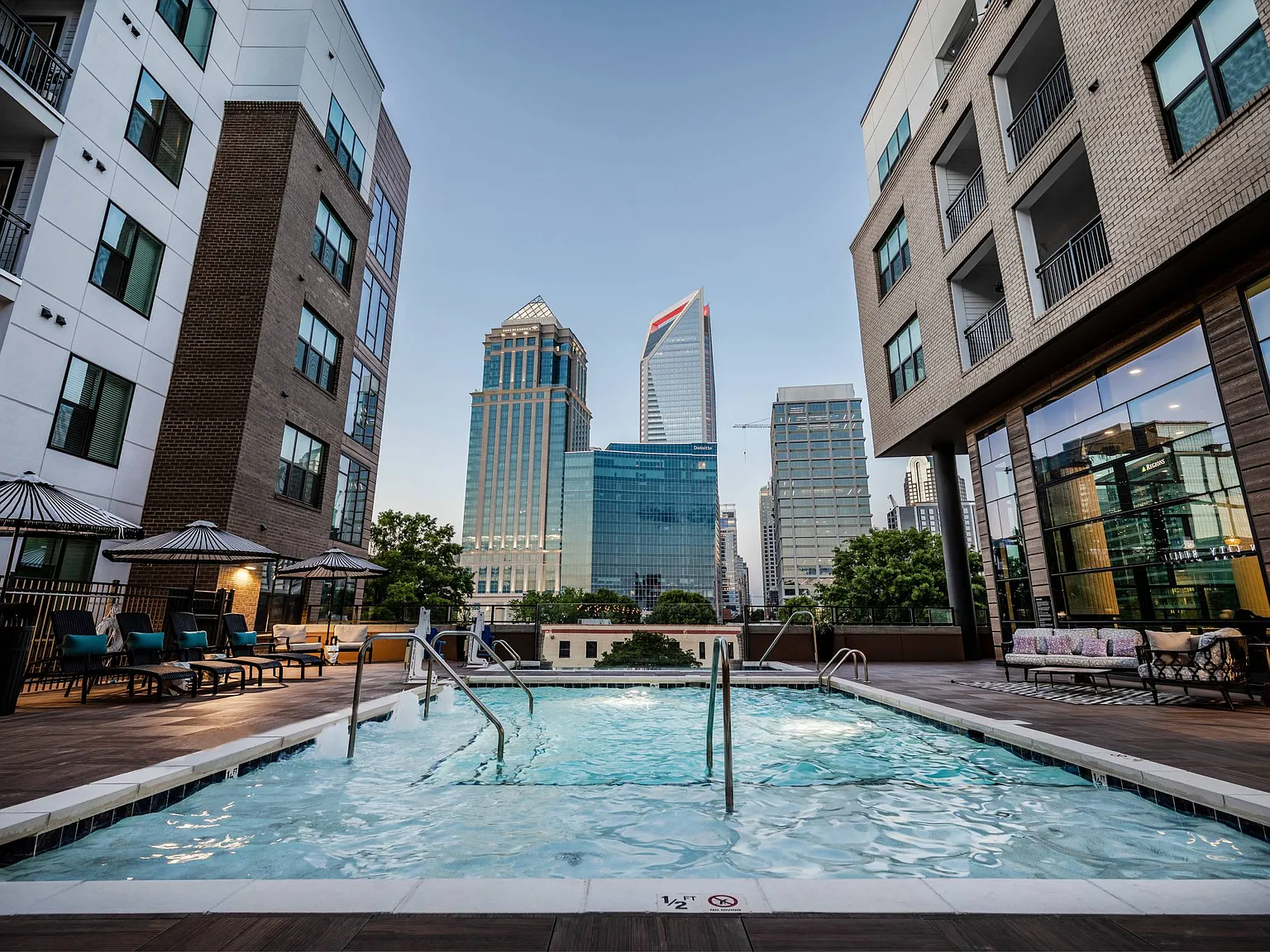 The Crown of Queen City — Photo 4
