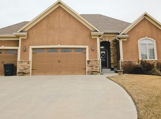 1258 Vivian Dr, Warrensburg, MO 64093