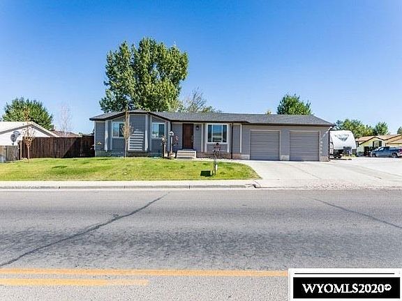 2nd image of 1360 E Teton Blvd