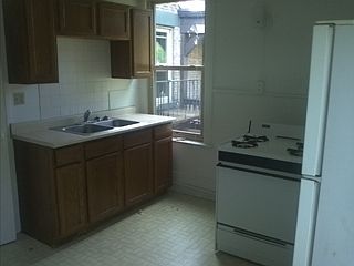 5th image of 512 Wallace Ave #500/06