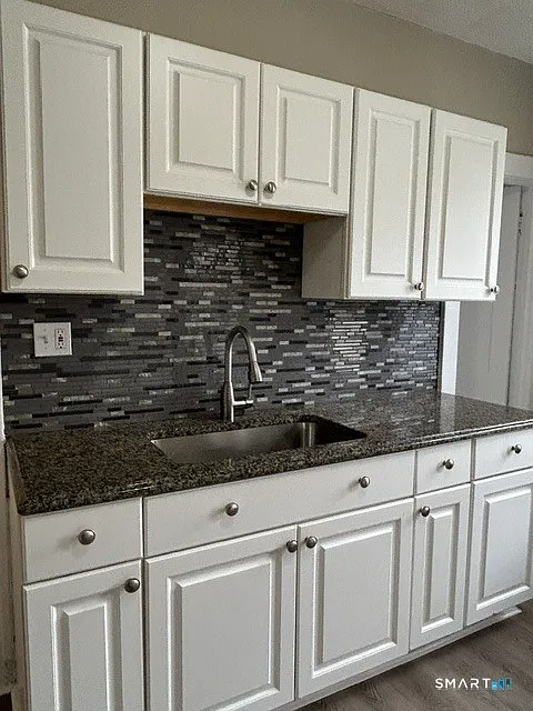 2 bed, 1.0 bath, 700 sqft, $1,600 — Photo 3