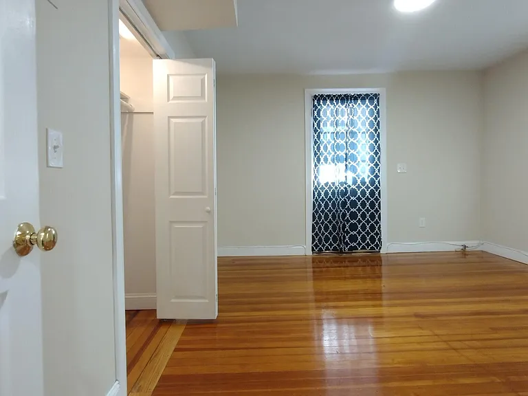 62 Washington St — Photo 12