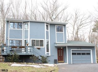 31 Stonerow Ln, Port Matilda, PA 16870