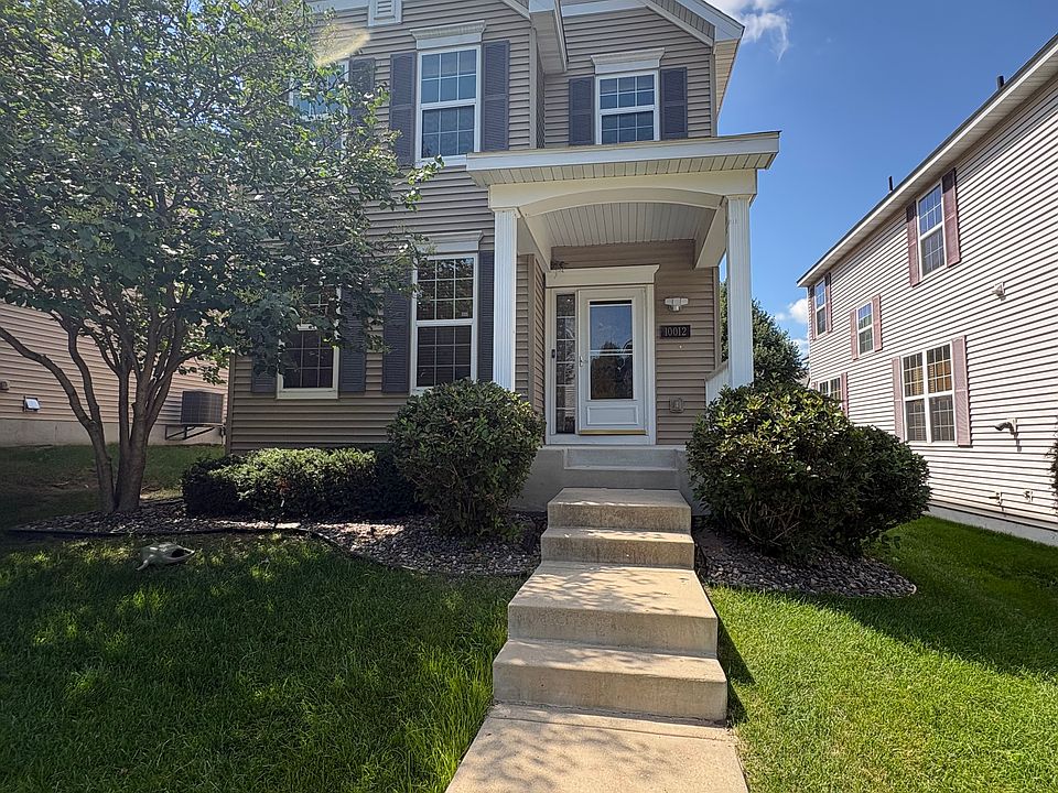 1st image of 10012 Iris Ln
