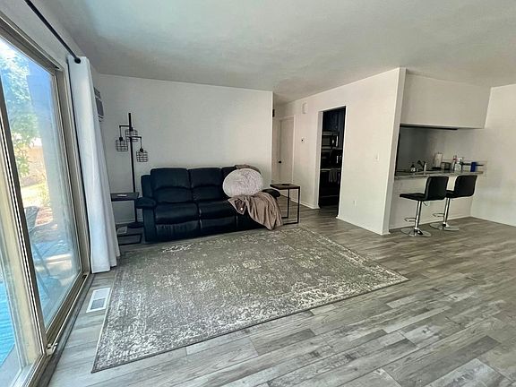 4th image of 8850 Jasmine Ln #1