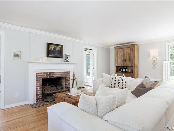 5th image of 181 Elmwood Ave