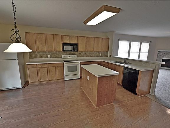 4th image of 2376 Morningside Dr