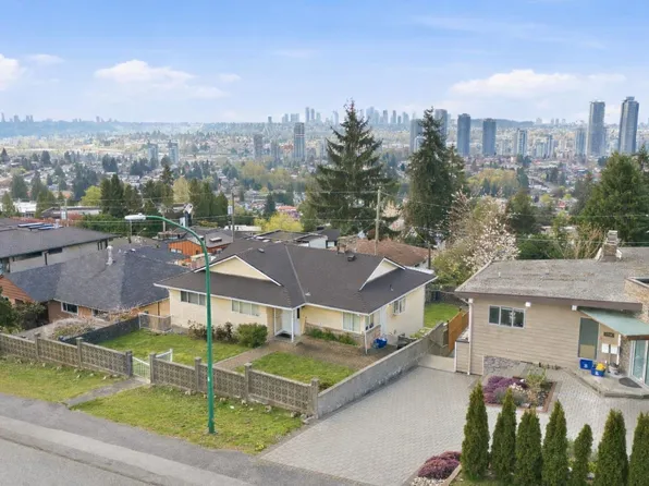 5220 Sunningdale Rd, Burnaby, BC V5B 1M5