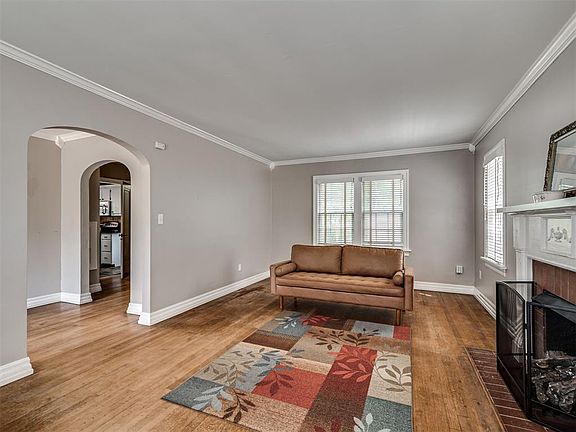 5th image of 2733 NW 26th St