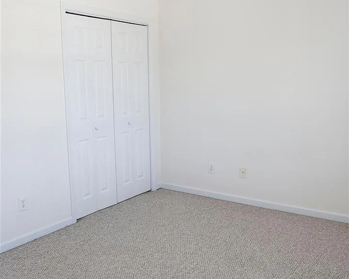 121 W Ivybridge Dr — Photo 21