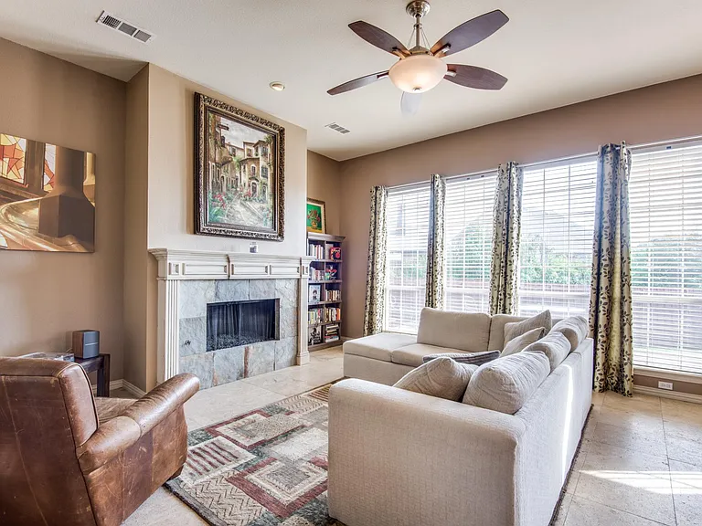 2500 Sir Tristram Ln — Photo 9
