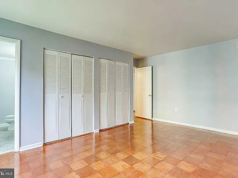6139 Leesburg Pike #401 — Photo 7