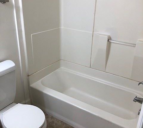 3rd image of 2507 W Maryland Ave APT 103