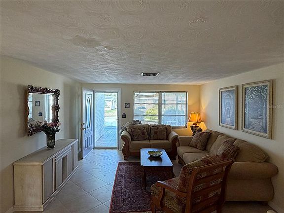 5th image of 3914 Carioca Rd