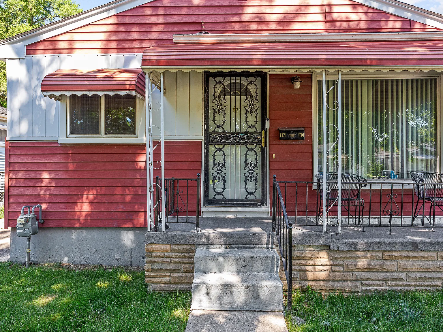 3 bed, 1676 sqft, $1,350 — Photo 1