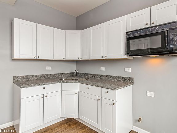 2nd image of 1854 S Central Park Ave #1