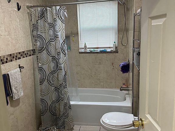 3rd image of 33 Vinton St #2