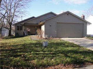 543 Center Dr, Ann Arbor, MI 48103