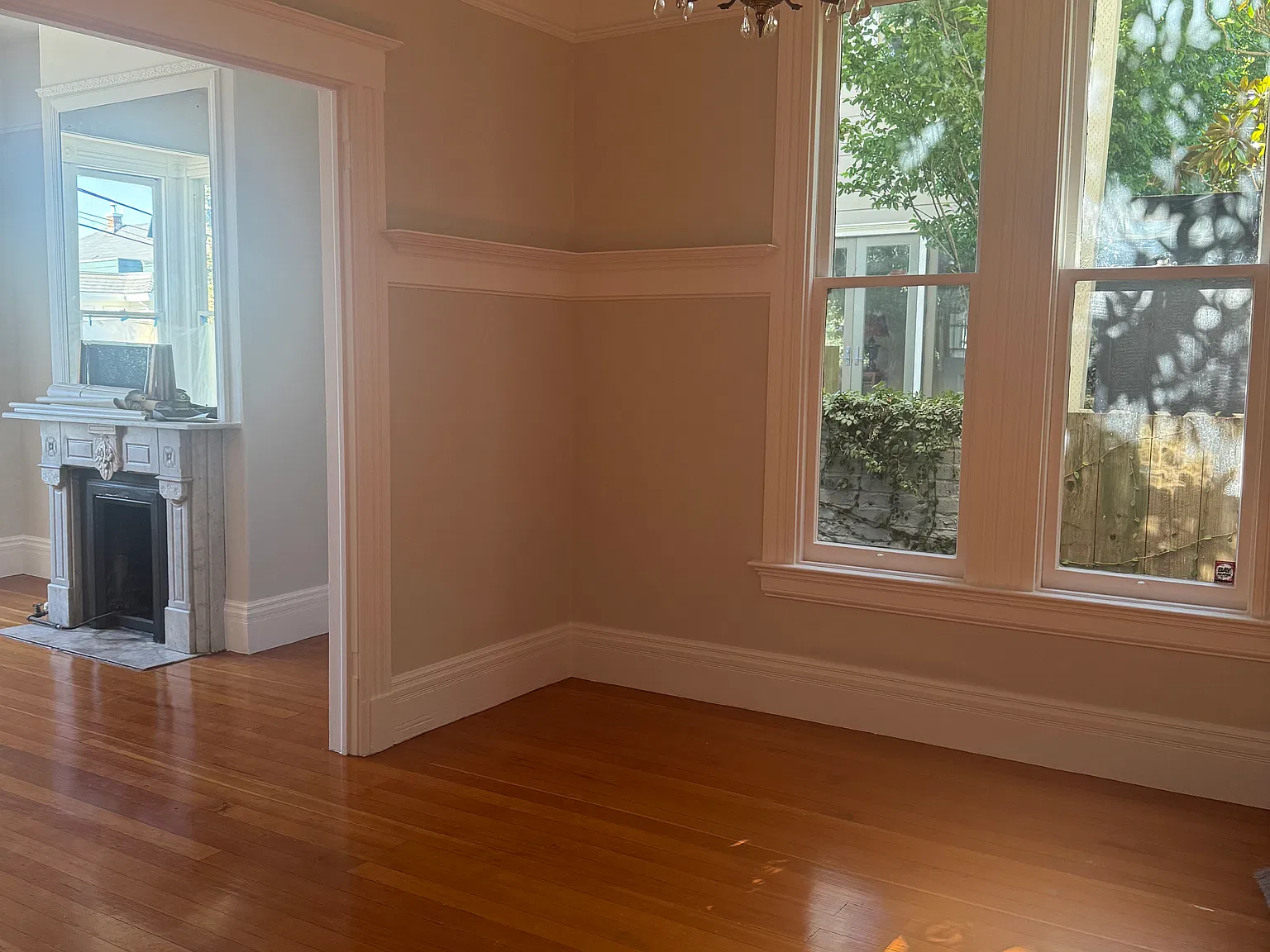 3 bed, 1175 sqft, $8,650 — Photo 3