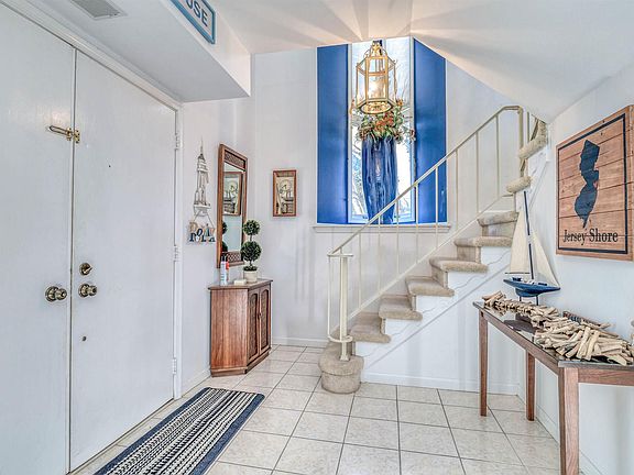 4th image of 45 Greate Bay Dr #45