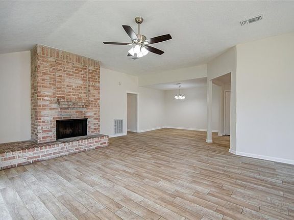 5th image of 9322 Beringwood Dr