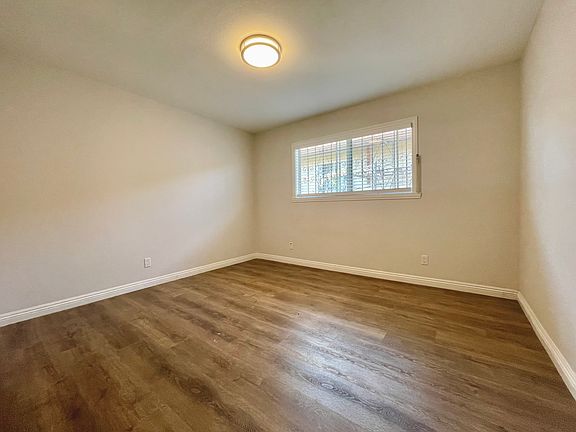 5th image of 216 N Rural Dr Unit A