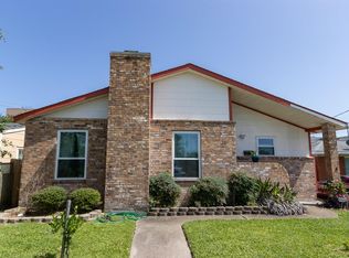 5803 Maco St, Galveston, TX 77551