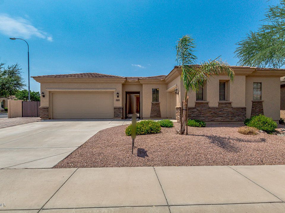 1st image of 3287 E Raven Ct