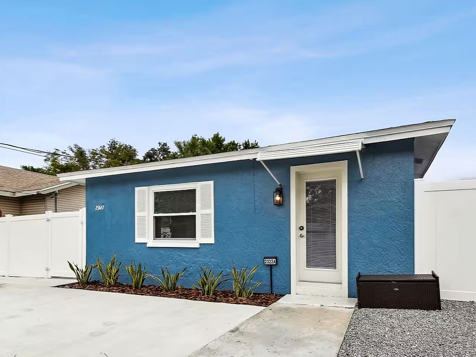 1st image of 2322 Fig St #B