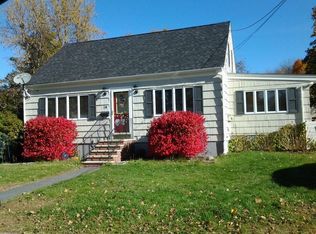 14 Brian Rd, Lowell, MA 01850