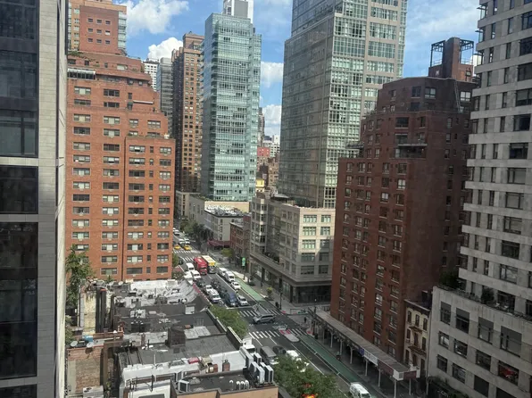 255 East 49th Street image 5 of 14