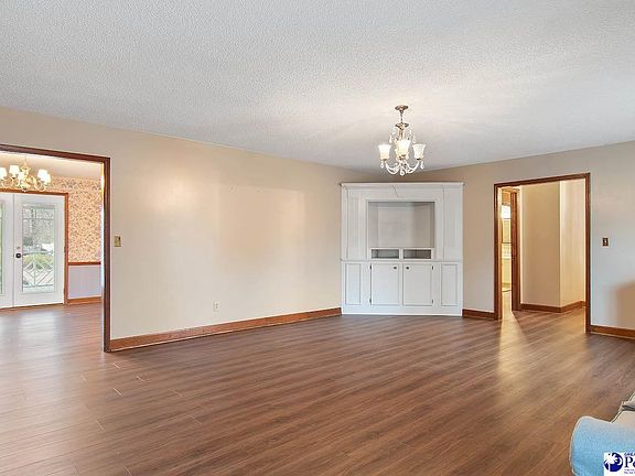 5th image of 118 Boxwood Dr