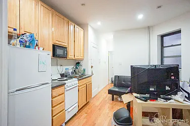 Rented by City Connections Realty