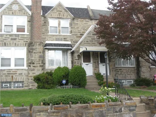 3127 Knorr St, Philadelphia, PA 19149