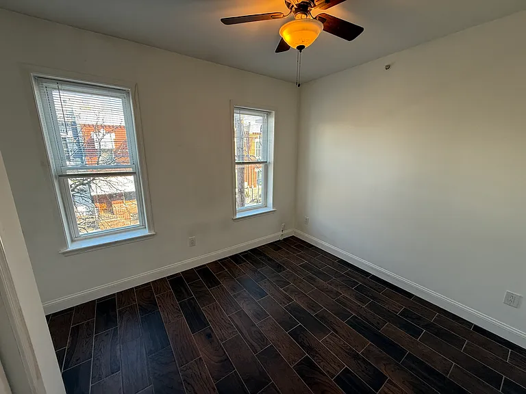 2226 Dickinson Street — Photo 5