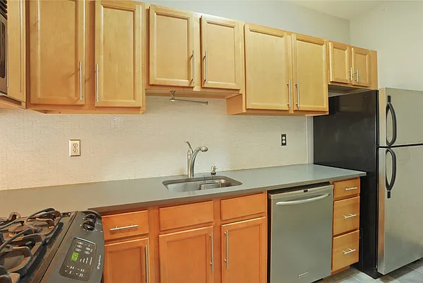 Rented by Corcoran | media 22