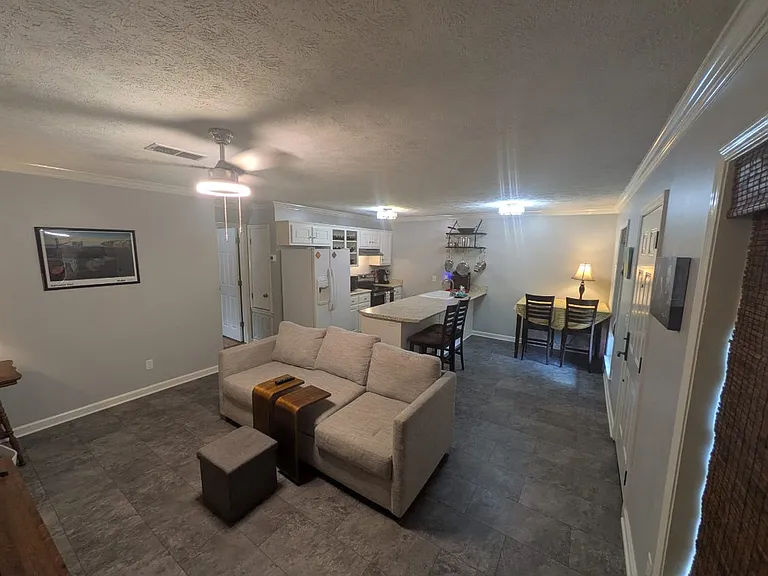 1064 N Montgomery St #A — Photo 5