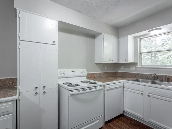 Charming Multifamily Living at 1407 Mana Lane, 1407 Mana Ln APT 1, Chattanooga, TN 37412