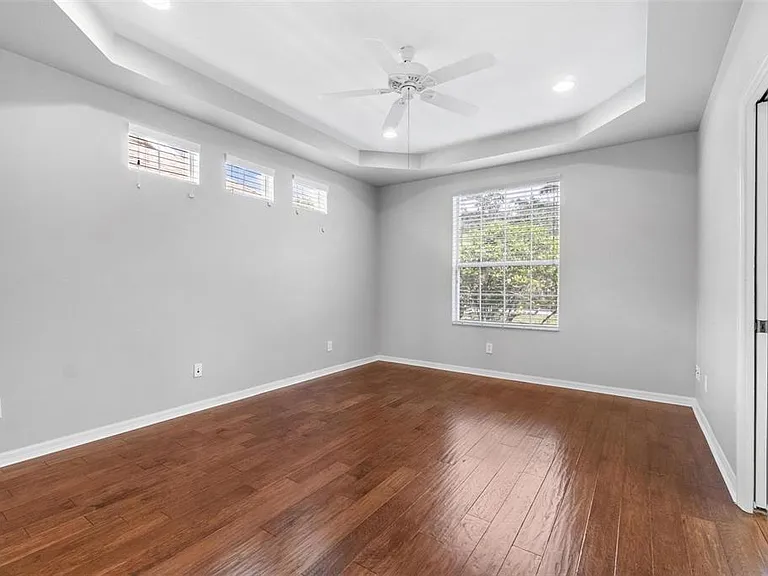 20033 Heritage Point Dr — Photo 13
