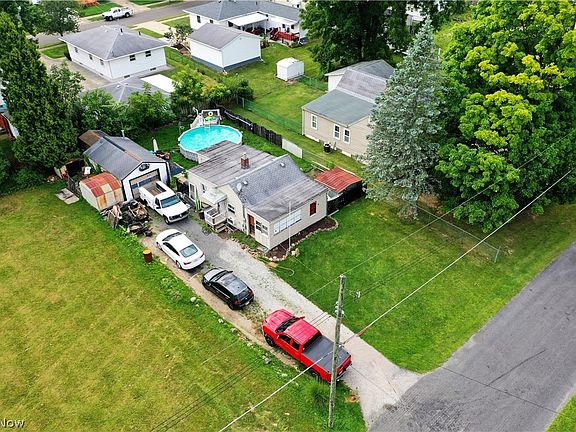 5th image of 42 Dangel Ave
