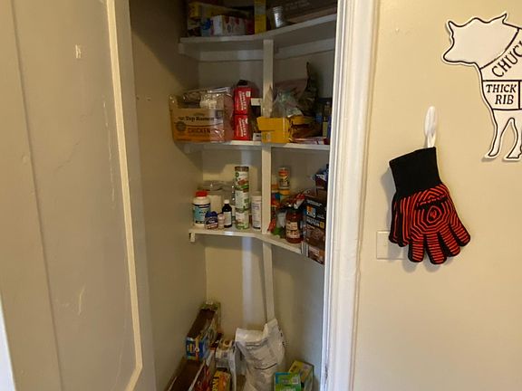2nd image of 3426 W Grace St APT 10